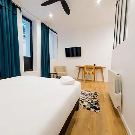 Apartament Amazing Apartment View Eiffel Tower *