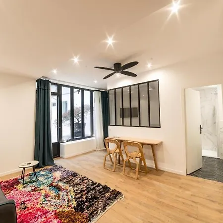Apartament Amazing Apartment View Eiffel Tower *